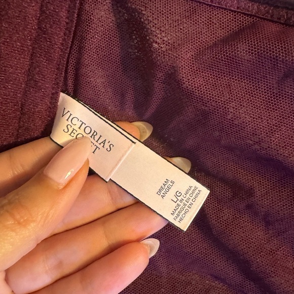 Victorias Secret Velvet Cropped Bra - Picture 4 of 8